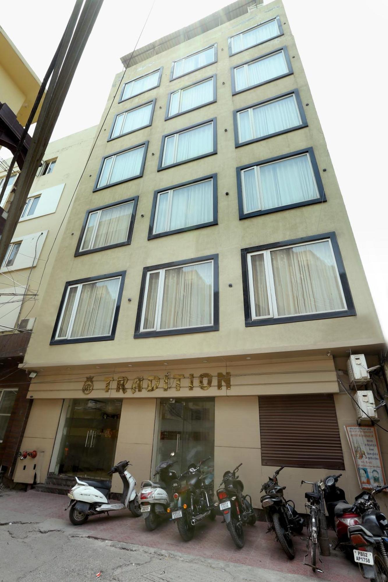 Hotel Tradition Heritage Walk 암리차르 외부 사진